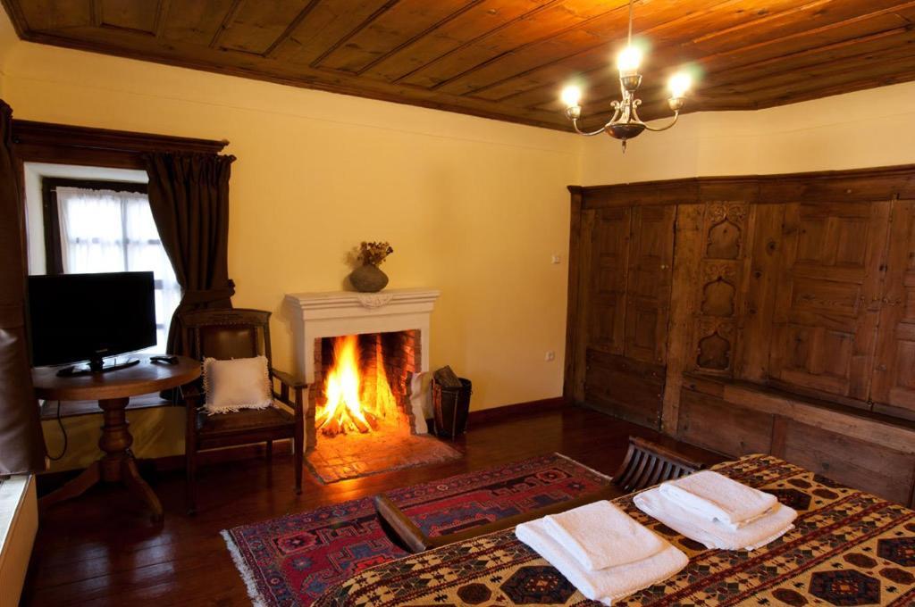 Vergoula'S Mansion Kastoriá Eksteriør bilde