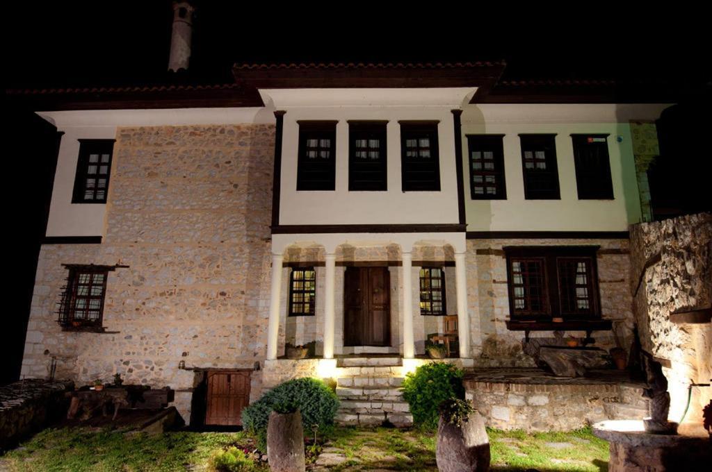 Vergoula'S Mansion Kastoriá Eksteriør bilde